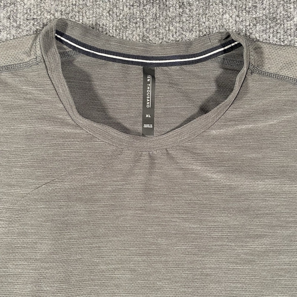 Ten Thousand Versatile Shirt Mens XL Stretch Performance Fit Training Workout - Picture 2 of 6